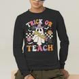Trick Or Teach Groovy Teacher Halloween Retro Teacher Ghost Men's Long Sleeve T-Shirt, funny gift