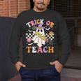 Trick Or Teach Groovy Teacher Halloween Retro Teacher Ghost Men's Long Sleeve T-Shirt, funny design