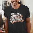 Retro Sunset Fifth Grade Teacher & Student Back To School Men's V-Neck T-Shirt, funny gift