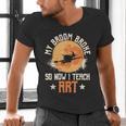 My Broom Broke So Now I Teach Art Teacher Halloween Costume For Men Women Men's V-Neck T-Shirt, gift for family, gift for coworker