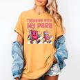 Twinning With My Para Teacher Matching Paraprofessional 70s For Men Women Women's Comfort Colors T-Shirt Mustard Twinning With My Para Teacher Matching Paraprofessional 70s For Men Women Women's Comfort Colors T-Shirt Mustard