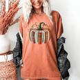 Fall Book Pumpkin Retro Reading Halloween Teacher Librarian Women's Comfort Colors T-Shirt Yam