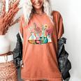 Floral Beakers Chemistry Lab Teacher Women's Comfort Colors T-Shirt Yam