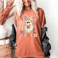 Groovy Halloween Trick Or Teach Retro Floral Ghost Teacher Women's Comfort Colors T-Shirt Yam