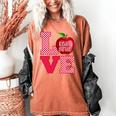 Love Kindergarten Cute Apple School Teacher Women's Comfort Colors T-Shirt Yam Love Kindergarten Cute Apple School Teacher Women's Comfort Colors T-Shirt Yam