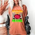 Teacher Teachers Love Brains Skeleton Hand Heart Halloween Women's Comfort Colors T-Shirt Yam