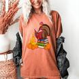 Turkey Reading Books Fall Thanksgiving Teacher Book Women's Comfort Colors T-Shirt Yam