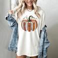 Halloween Teacher Librarians Fall Book Pumpkin Retro Reading Women's Comfort Colors T-Shirt Ivory Halloween Teacher Librarians Fall Book Pumpkin Retro Reading Women's Comfort Colors T-Shirt Ivory
