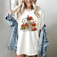 Turkey Reading Books Fall Thanksgiving Teacher Librarian Women's Comfort Colors T-Shirt Ivory
