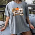 Fall Teacher Shirt 3rd Grade Teacher Retro Halloween Pumpkin Women's Comfort Colors T-Shirt Gray Fall Teacher Shirt 3rd Grade Teacher Retro Halloween Pumpkin Women's Comfort Colors T-Shirt Gray