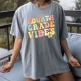 Fourth Grade Vibes Hello Team 4th Grade Teacher Kids Retro Women's Comfort Colors T-Shirt Gray