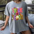 Retro Trick Or Teach Leopard Ghost Halloween Spooky Teacher Women's Comfort Colors T-Shirt Gray
