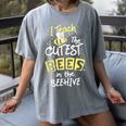 I Teach The Cutest Bees In The Beehive Kindergarten Teacher Women's Comfort Colors T-Shirt Gray