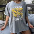 I Teach The Cutest Bees In The Beehive Teacher Women's Comfort Colors T-Shirt Gray I Teach The Cutest Bees In The Beehive Teacher Women's Comfort Colors T-Shirt Gray