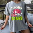 Teachers Love Brains Skeleton Halloween Teacher Funny Women's Comfort Colors T-Shirt Gray