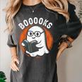 Cute Ghost Book Reading Books Lover Retro Halloween Teacher Women's Comfort Colors T-Shirt Pepper