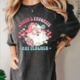 Retro Pink Christmas Santa's Favorite Art Teacher Artist Women's Comfort Colors T-Shirt Pepper