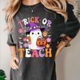 Trick Or Teach Groovy Teacher Ghost Halloween Teacher Women's Comfort Colors T-Shirt Pepper Trick Or Teach Groovy Teacher Ghost Halloween Teacher Women's Comfort Colors T-Shirt Pepper