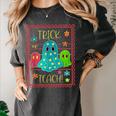 Trick Or Teach Neon Ghost Flower Teacher Spooky Halloween Women's Comfort Colors T-Shirt Pepper Trick Or Teach Neon Ghost Flower Teacher Spooky Halloween Women's Comfort Colors T-Shirt Pepper