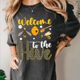 Welcome To The Hive Bee Teacher Back To School Women's Comfort Colors T-Shirt Pepper