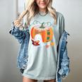Fall Book Pumpkin Ghost Reading Books Halloween Teacher Women's Comfort Colors T-Shirt Bay