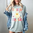 Groovy Teacher Halloween Retro Trick Or Teach Floral Ghost Women's Comfort Colors T-Shirt Bay Groovy Teacher Halloween Retro Trick Or Teach Floral Ghost Women's Comfort Colors T-Shirt Bay