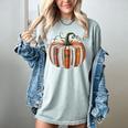 Halloween Teacher Librarians Fall Book Pumpkin Retro Reading Women's Comfort Colors T-Shirt Bay Halloween Teacher Librarians Fall Book Pumpkin Retro Reading Women's Comfort Colors T-Shirt Bay