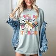 Trick Or Teach Groovy Teacher Halloween Retro Floral Ghost Women's Comfort Colors T-Shirt Bay