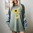 Dragonfly Sunflower Teacher Growth Mindset Choose To Shine Women's Comfort Colors T-Shirt Berry