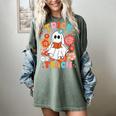 Groovy Halloween Trick Or Teach Retro Floral Ghost Teacher For Men Women Kids Women's Comfort Colors T-Shirt Berry