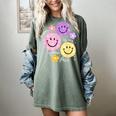 Happy To See Your Face Teacher Flower Back To School Women's Comfort Colors T-Shirt Berry