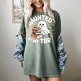 Haunted By My TBR Cute Ghost Book Reading Teacher Halloween Women's Comfort Colors T-Shirt Berry
