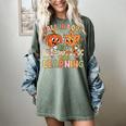 Retro Fall In Love With Learning Autumn Pumpkin Teacher Kids Women's Comfort Colors T-Shirt Berry