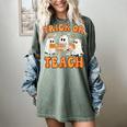Teacher Halloween Trick Or Teach Retro Groovy Floral Ghost Women's Comfort Colors T-Shirt Berry Teacher Halloween Trick Or Teach Retro Groovy Floral Ghost Women's Comfort Colors T-Shirt Berry