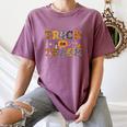 Trick Or Teach Funny School Teacher Halloween Costume Women's Comfort Colors T-Shirt Moss Trick Or Teach Funny School Teacher Halloween Costume Women's Comfort Colors T-Shirt Moss