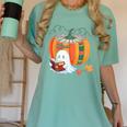 Fall Book Pumpkin Ghost Reading Books Halloween Teacher Women's Comfort Colors T-Shirt Chalky Mint