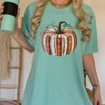 Fall Book Pumpkin Retro Reading Halloween Teacher Librarian Women's Comfort Colors T-Shirt Chalky Mint