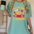 Fall In Love With Learning Pumpkin Thanksgiving Teacher Fall Women's Comfort Colors T-Shirt Chalky Mint