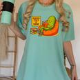 Pickle Reading Books Bookworm Teacher Librarian Kids Retro Women's Comfort Colors T-Shirt Chalky Mint
