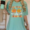 Retro Pumpkin Fall In Love With Learning Autumn Teacher Women's Comfort Colors T-Shirt Chalky Mint
