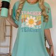Retro Teacher Daisy Colorful Elementary School Teacher Women's Comfort Colors T-Shirt Chalky Mint