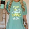 I Teach The Cutest Bees In The Beehive Kindergarten Teacher Women's Comfort Colors T-Shirt Chalky Mint