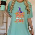 Witchy Halloween Hocus Pocus Everybody Focus Teacher Pumpkin Women's Comfort Colors T-Shirt Chalky Mint