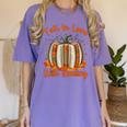 Fall In Love With Reading Pumpkin Autumn Librarians Teacher Women's Comfort Colors T-Shirt Violet