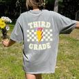 Retro Third Grade Teacher Lightning Bolt Pencil Teacher Kids Women's Comfort Colors T-Shirt Back Print Grey