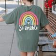 Sé Amable Spanish Bilingual Teacher Be Kind Boho Rainbow Women's Comfort Colors T-Shirt Back Print Moss