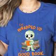 Cute Halloween Teacher Librarian Mummy Reading Books Women's Heather T-Shirt Heather True Royal