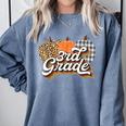 Fall Teacher Shirt 3rd Grade Teacher Retro Halloween Pumpkin Comfort Colors Sweatshirt Blue Jean