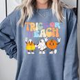 Trick Or Teach Cute Halloween Teacher Comfort Colors Sweatshirt Blue Jean