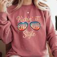 P41l Retro Kickin It 5th Grade Style Teacher Back To School For Men Women Girls Kids Comfort Colors Sweatshirt Crimson